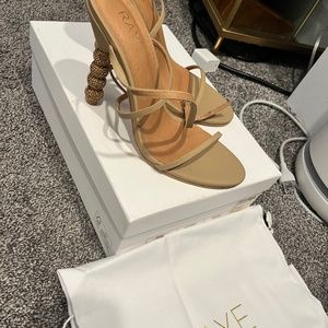 RAYE  AX Heel (tan)